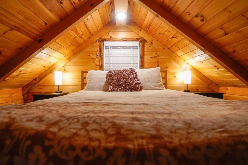 Charming Lakeview Cabin Near Geneva-On-The-Lake! 阿什塔比拉 外观 照片
