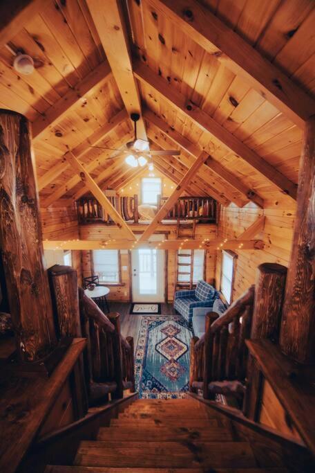 Charming Lakeview Cabin Near Geneva-On-The-Lake! 阿什塔比拉 外观 照片