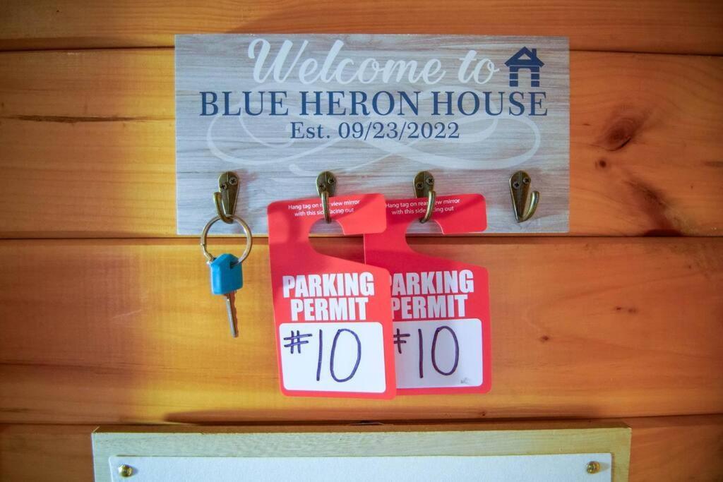 Charming Lakeview Cabin Near Geneva-On-The-Lake! 阿什塔比拉 外观 照片