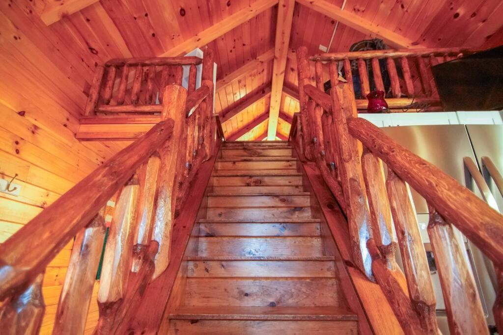 Charming Lakeview Cabin Near Geneva-On-The-Lake! 阿什塔比拉 外观 照片