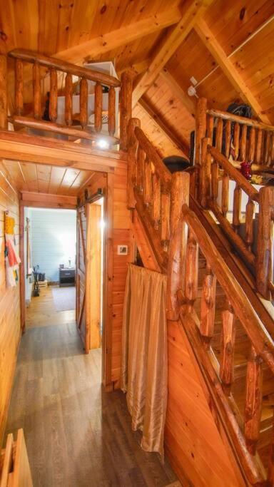 Charming Lakeview Cabin Near Geneva-On-The-Lake! 阿什塔比拉 外观 照片