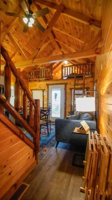 Charming Lakeview Cabin Near Geneva-On-The-Lake! 阿什塔比拉 外观 照片