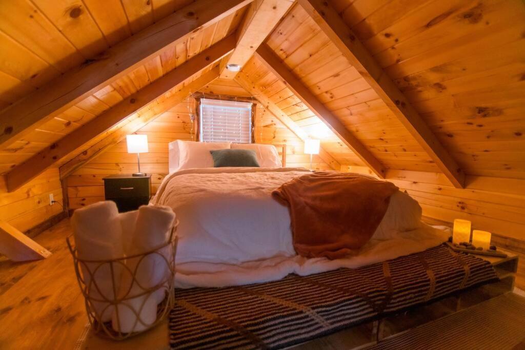 Charming Lakeview Cabin Near Geneva-On-The-Lake! 阿什塔比拉 外观 照片