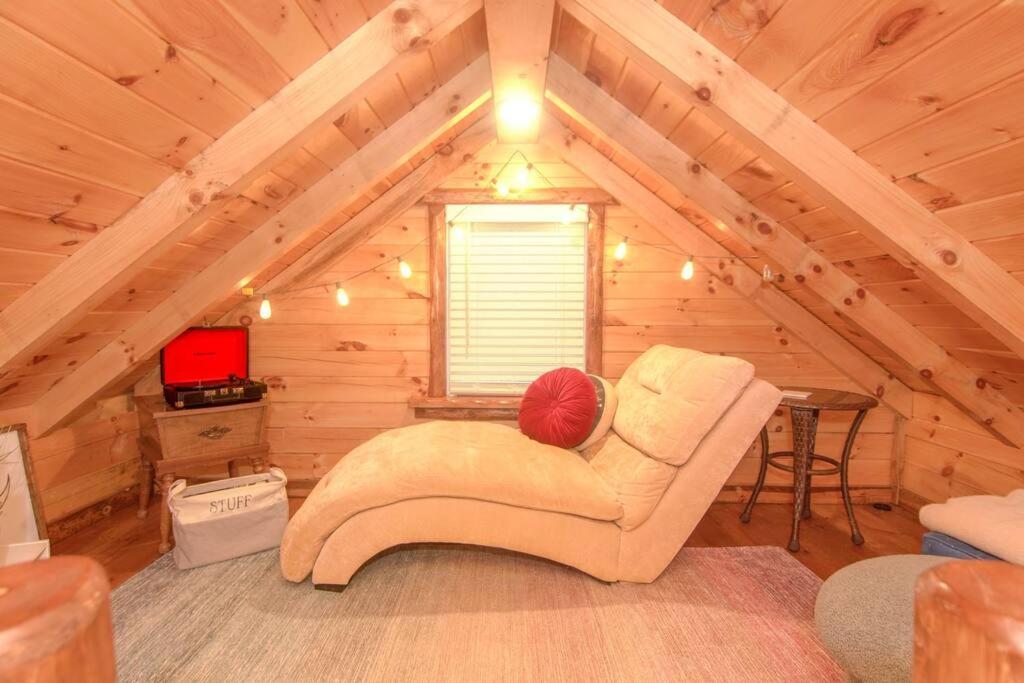 Charming Lakeview Cabin Near Geneva-On-The-Lake! 阿什塔比拉 外观 照片